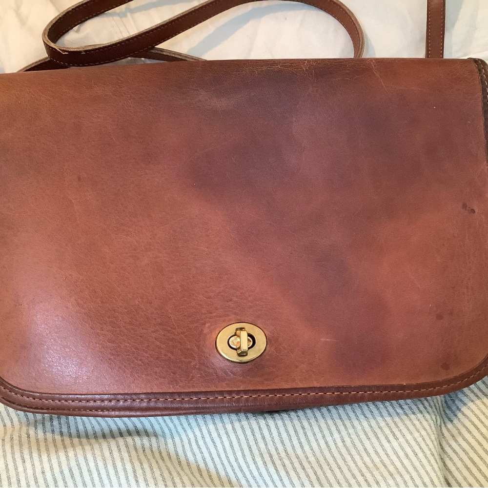 Vintage Coach Pocket Purse.